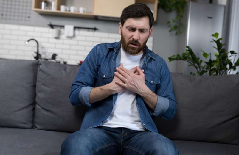 L’Eliquis : Posologie, Interaction avec l'Alcool, Rôle Anticoagulant, Prise de Poids et Aliments Interdits